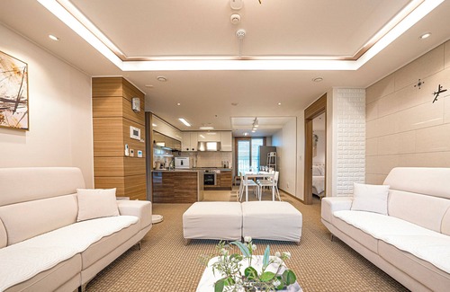Yeongtong-gu Apartamento | SWA Tailored Service Apartment near Gwanggyo Station