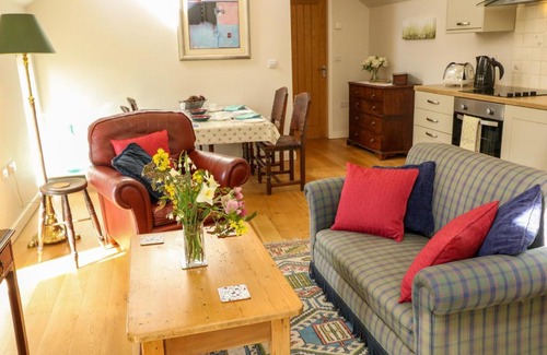 Askham Casa | Swallow's Flight