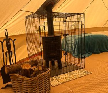 Ewhurst Green Otro | Swallows Oast Glamping
