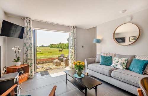 Fakenham Casa | Swallows Return - Colkirk