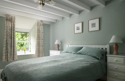 Rowen Casa | Swan Cottage