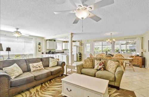 Jekyll Island Casa | Swan Cottage