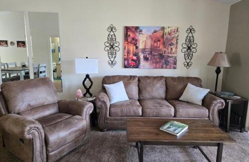 Table Rock Apartamento | Swan's Couples Getaway Condo