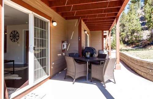 The Highlands Condominio | Swan's Nest - Hot Tub & Hiking!