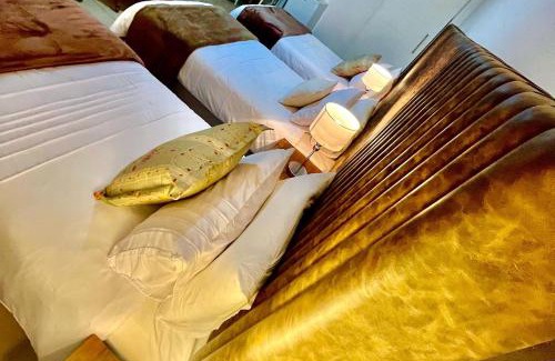Rustenburg Casa | Swane’s guesthouse