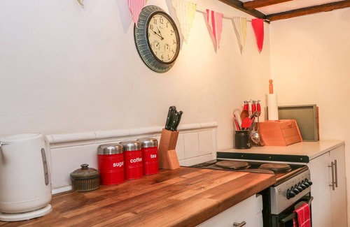 Whitstable Cabaña | Swanfield Cottage
