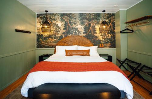 Historic Railroad District Hotel | Swank Boutique Suites