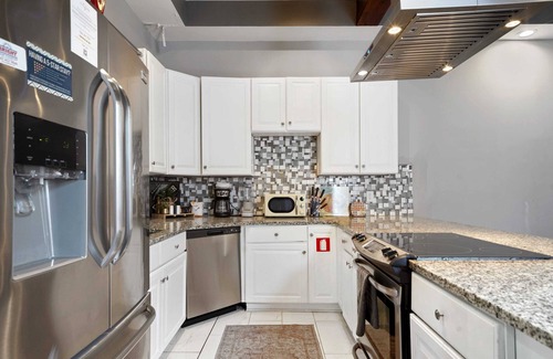 Smoketown Jackson Casa | Swanky 3 Bedroom/2.5 Bath with King Bed, Parking