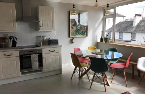 Uckfield Apartamento | Swanky & Spacious Luxury 3 Bed