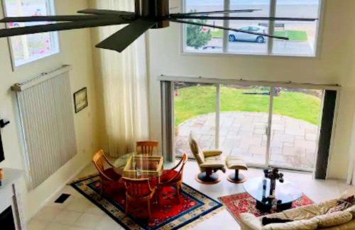 Swampscott Apartamento | Swapscott Beachfront Vacation Home for Families
