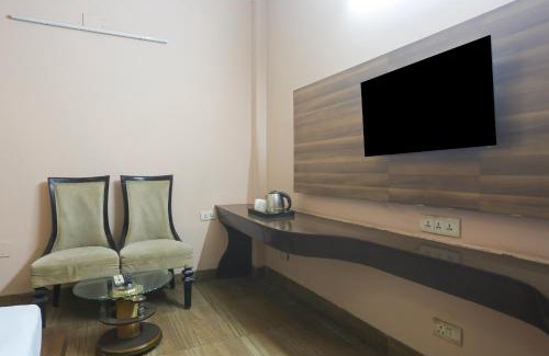 Pashim Vihar Hotel | Swastik residency Paschim Vihar by twamev