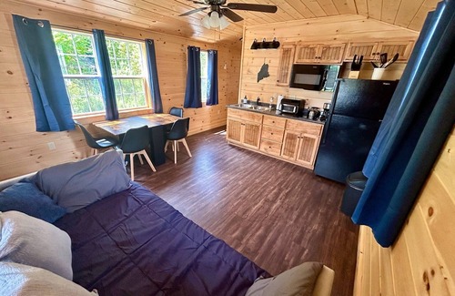 Dedham Cabina | Sweet 1BR Brand New Waterfront Acadia Cottage @ Jenkins Beach