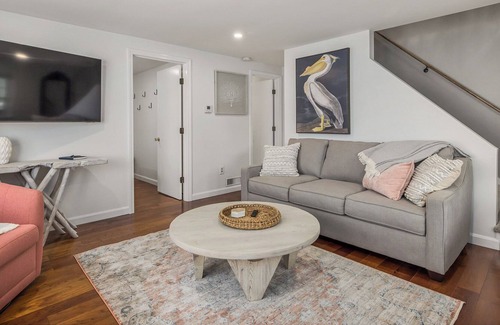 Rye Cabaña | Sweet beach cottage with a short walk to the ocean!