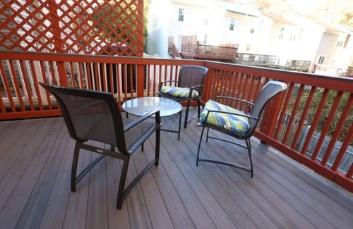 Germantown Casa | Sweet & Beautiful Spacious Town House - A home away from home