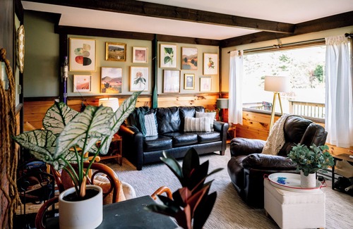 Stony Creek Cabina | Sweet Chalet by the Lake, Mini-golf!