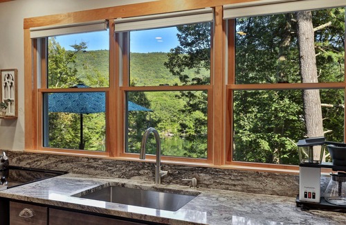 Forest Dale Casa | Sweet Cottage at Fern Lake – Cozy Lakefront Retreat with Private Dock & Kayaks