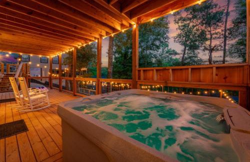 Black Bear Falls Casa | Sweet Escape By Ghosal Luxury Lodging