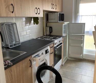 Kaposvar Apartamento | Sweet-home erkélyes apartman Kaposvár
