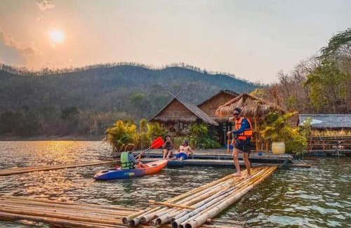 Si Sawat Casa | Sweet Home Floating House