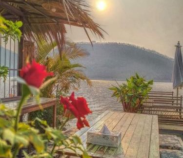 Si Sawat Casa | Sweet Home Floating House