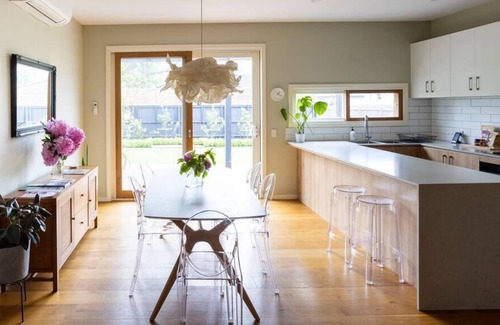 Trentham Cabaña | Sweet Magnolia Cottage in the heart of Trentham