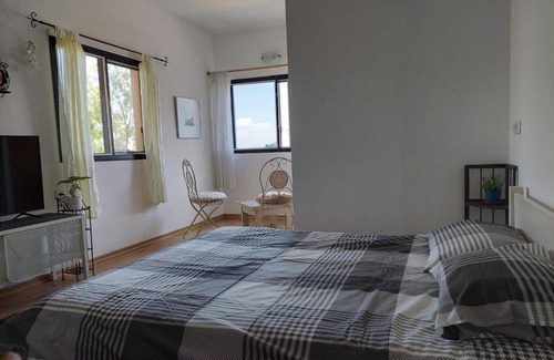 Amirim Apartamento | sweet Mountain View room in heart of Amirim