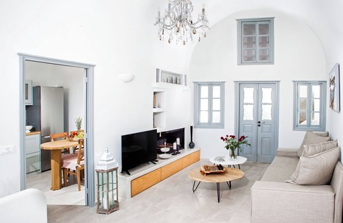 Pyrgos Villa | Sweet Nectar Villa