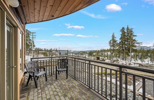 Quathiaski Cove Condominio | Sweet Peaks Prime location , True ski in ski out Bear Lodge