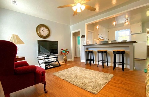 Wilson Casa | Sweet Retreat at Thel's Place