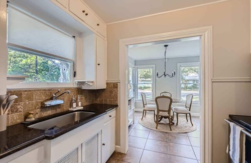 Georgetown Casa | Sweet Sage Cottage in Old Town Close to the Square