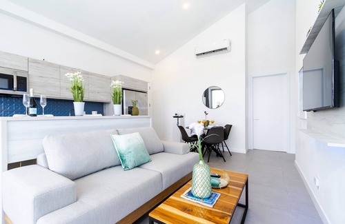 Noord Villa | Sweet scape to a beautiful Villa just across Eagle Beach