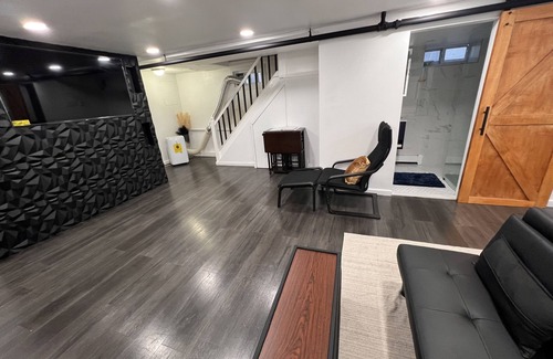 Cambria Heights Apartamento | Sweet Spot - USB Arena 2mi-JFK 6 mi-LGA 16 mi