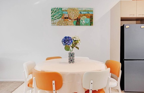 East Tamaki Casa | Sweet Sunshine Nest with Pool, Aircon and Parking