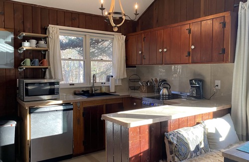 East Hampton Cabaña | Cottage rústica de Waterfront dulce en Three Mile Harbor, East Hampton, Ny
