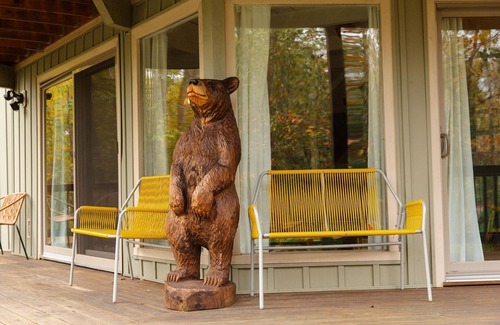 Pocono Pines Apartamento | Sweet William A Lake Naomi Chalet Membership