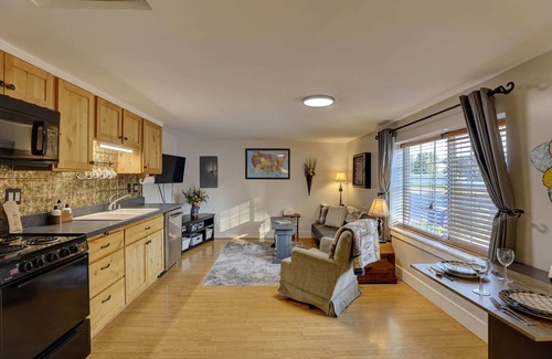 Sheridan Apartamento | Sweet Wyoming Suite, Centrally located Stay + Wifi