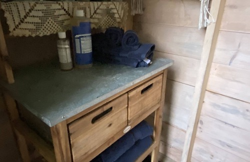 Brooks Cabina | Sweetie A frame Glamping