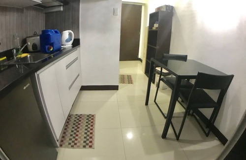 Valencia Condominio | SweetSuites en Pine Crest Nueva Manila / # T3-1212