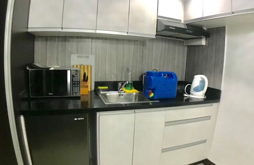 Valencia Condominio | SweetSuites en Pine Crest Nueva Manila / # T3-1212