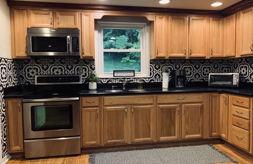 Somerset Otro | Sweetwater Farm with firepit and hiking trails!