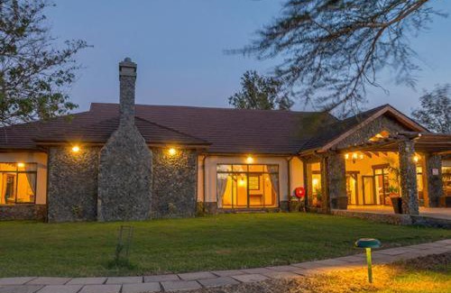 Nanyuki Cabina | Sweetwaters Serena Camp