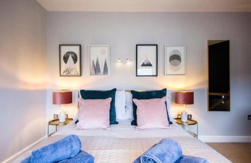 Norwich Casa | Swift Host - The Folly - 1 Bedroom - Courtyard Garden