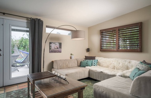Cavalier Vista Casa | Casa con patio para entretenerse, se puede caminar al entrenamiento de primavera y al remolque viejo