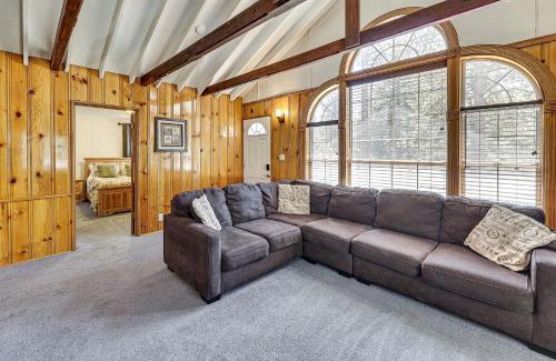 Green Valley Lake Casa | Swim, Ski and Explore Cabin in Green Valley Lake!