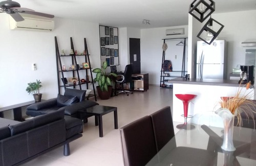 Puerto Juárez Apartamento | Swim the Caribbean & Work with a View