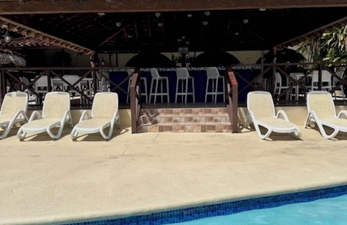 Playa Coronado Apartamento | Swim Up Suite 1117 with Golf for 2 and exclusive rights to all amenities!