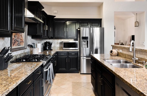 Tatum Ranch Casa | Swimming and games at Quail Run, nearby Desert Ridge entertainment.