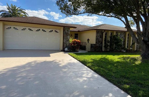 West Port Casa | Swimming, Boating, Fishing on Gulf & Heated pool