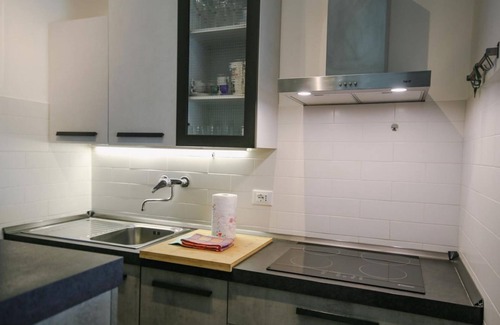 Cisano Villa | Swimming pool, barbecue, tennis - 20' min. from Gardaland!