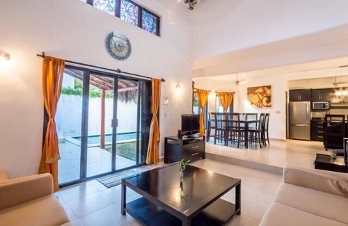 Colonia Andrés Casa | Alberca Para Nadar, Terraza en el Techo, 4 Cuadras del Mar